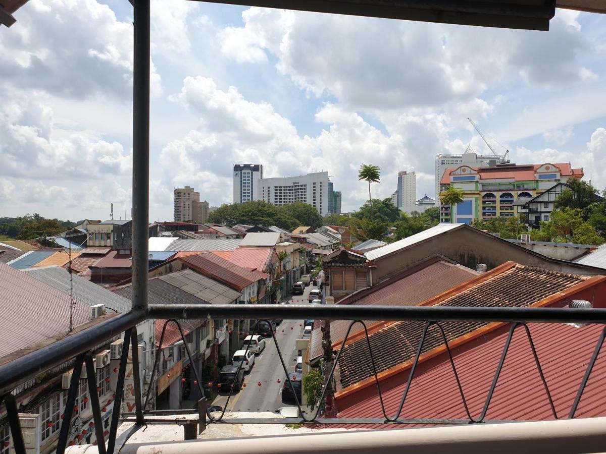 Hornbill's Nest Kuching Hostel Luaran gambar