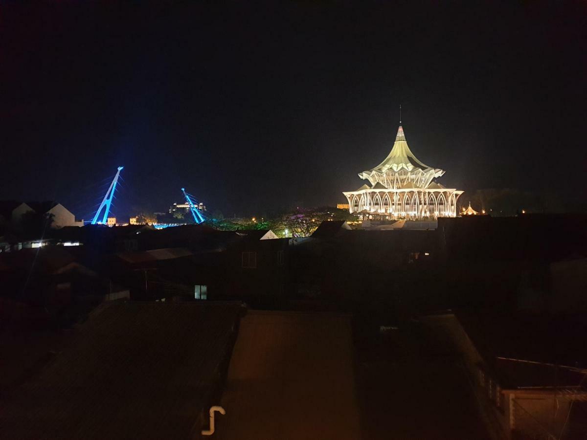 Hornbill's Nest Kuching Hostel Luaran gambar