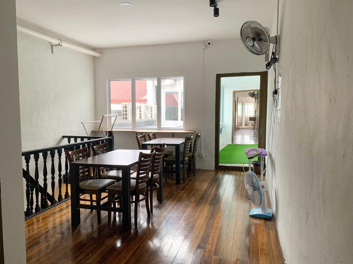 Hornbill's Nest Kuching Hostel Luaran gambar