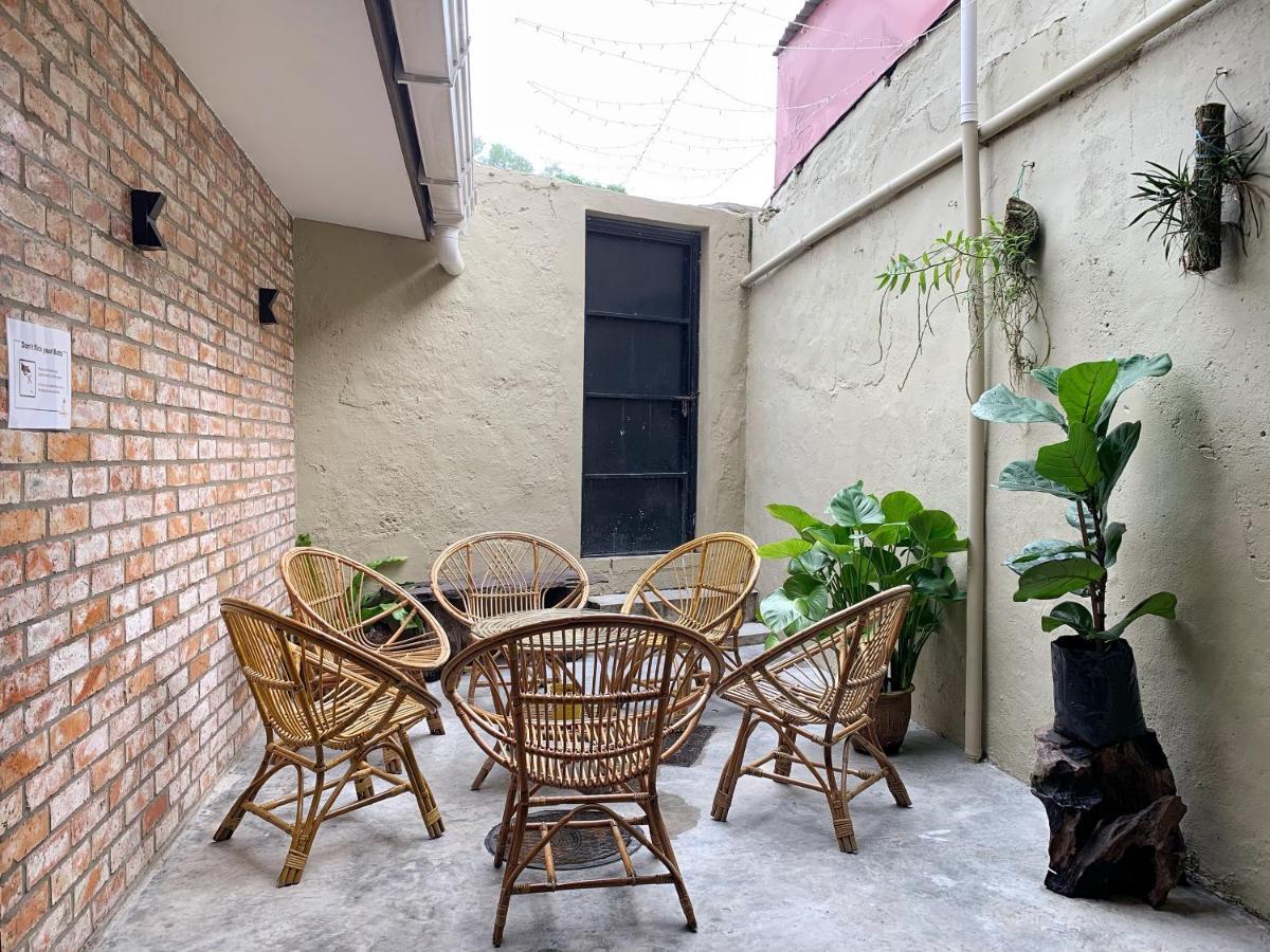 Hornbill's Nest Kuching Hostel Luaran gambar