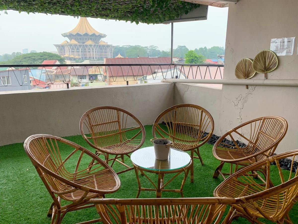 Hornbill's Nest Kuching Hostel Luaran gambar